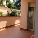 Onda Etrusca Al Mare Con Il Cane * San Vincenzo